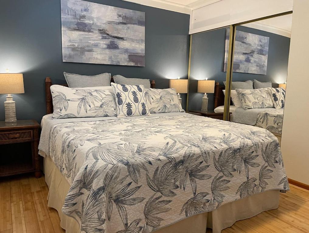 Molokai Island Retreat With Beautiful Ocean Views And Pool - Newly Remodeled! Διαμέρισμα Ualapue Εξωτερικό φωτογραφία
