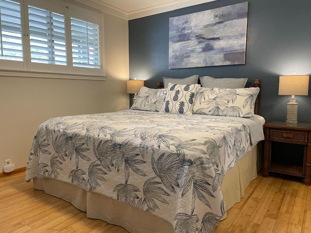 Molokai Island Retreat With Beautiful Ocean Views And Pool - Newly Remodeled! Διαμέρισμα Ualapue Εξωτερικό φωτογραφία